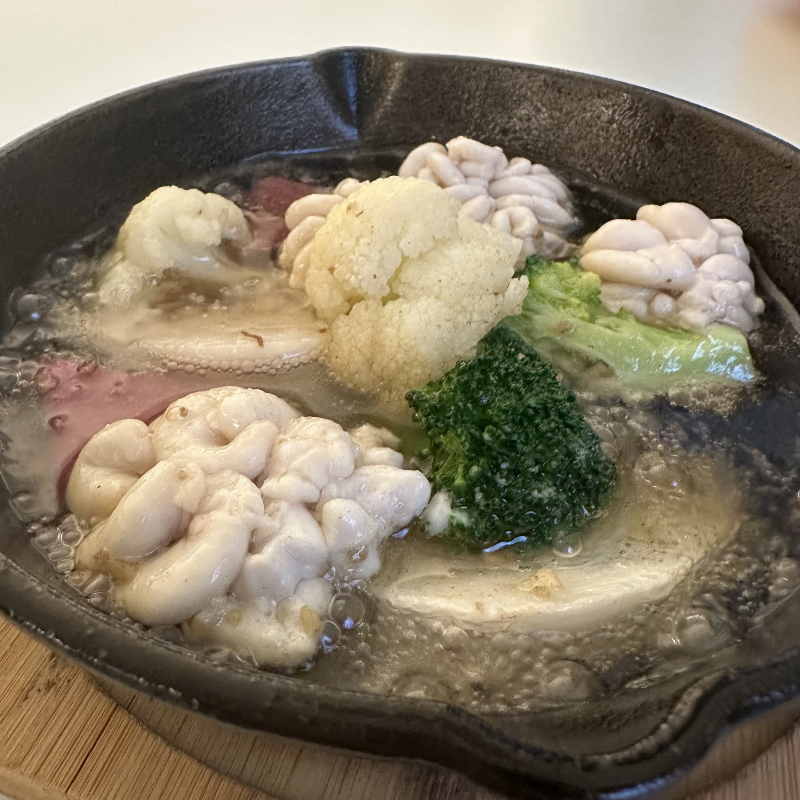 - 12月の旬菜 -<br />
タラ白子と冬野菜のアヒージョ