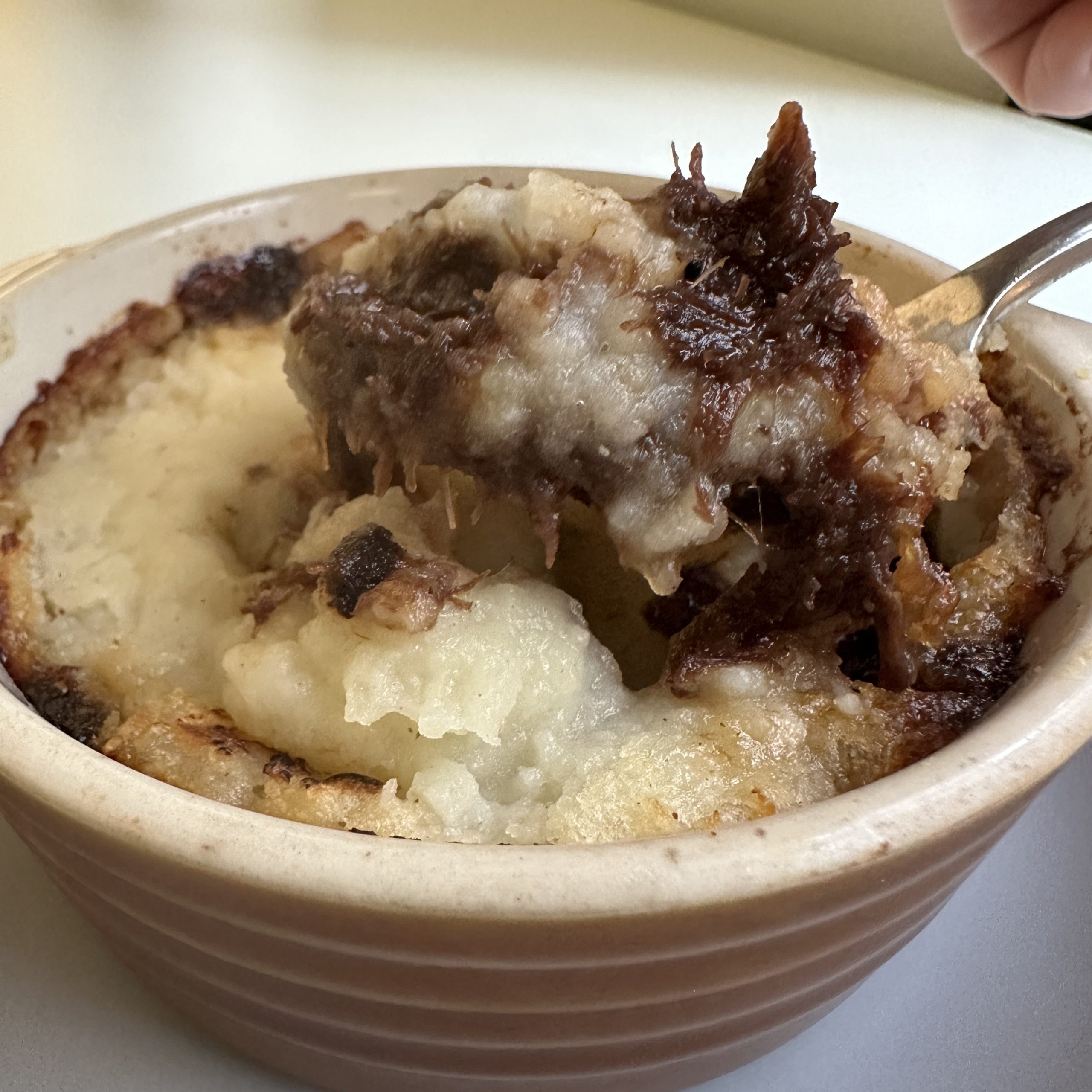 - 1月の旬菜 -<br />
牛ほほ肉のアッシパルマンティエ