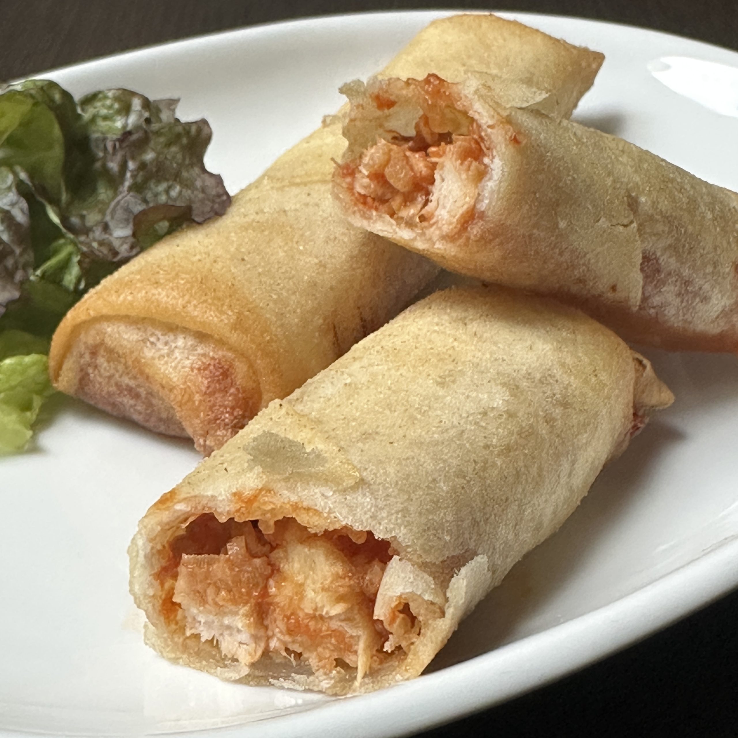 - 7月の旬菜 -<br />
牛ハチノスと豚足のトマト煮込み春巻き
